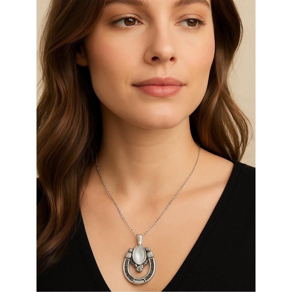 James Avery Mother Of Pearl Gemstone Charm RETAILS FOR $179 LIKE & GET 25% OFF